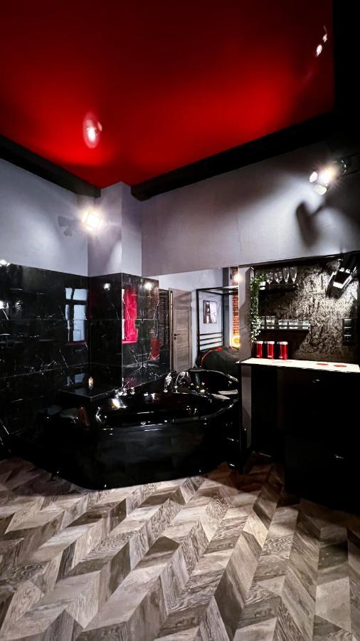 Apartament Bdsm Red *